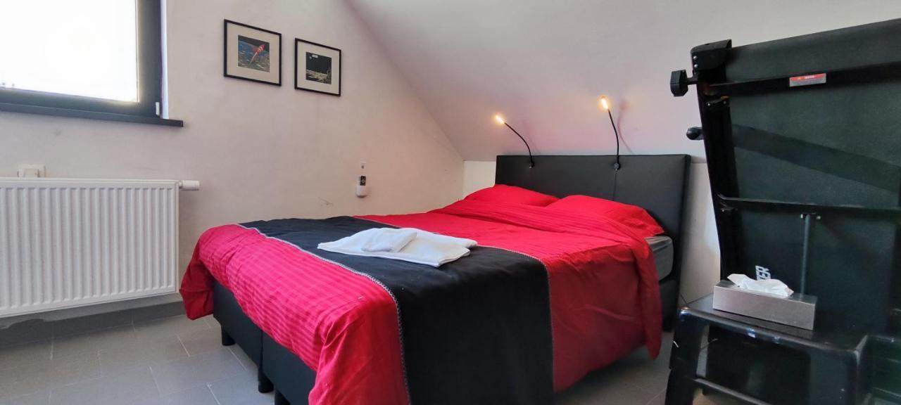 Logeerkamer Xxl 25 M2 Zemst Luaran gambar